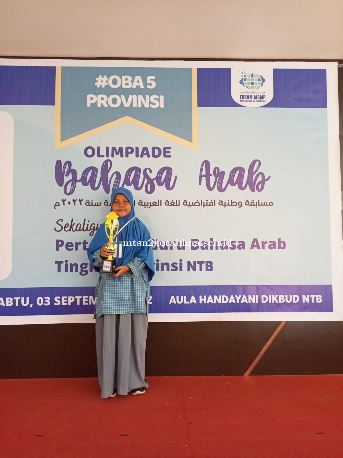 Luar Biasa, Peserta Didik MTsN 2 Kota Bima Sabet Piala Olimpiade Bahasa Arab 5 Provinsi NTB